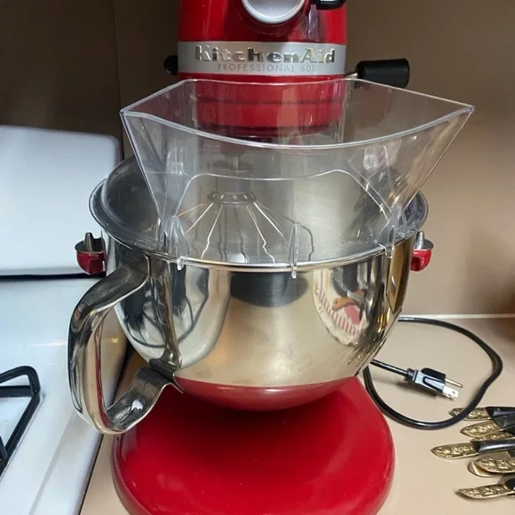 KitchenAid Stand Mixer 6 Quart 575 Max Watts - Picture 3 of 7